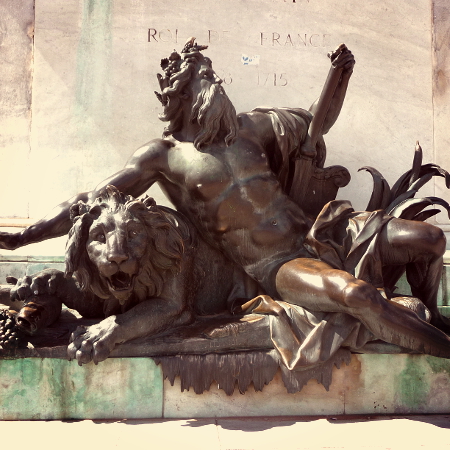 Balade lyonnaise : le Rhône et la Saône en statues